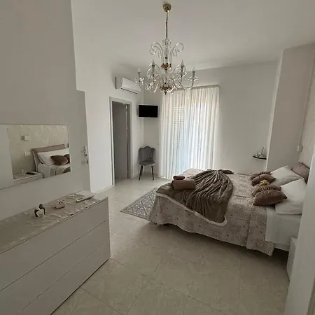 Le Ninfee לינה וארוחת בוקר